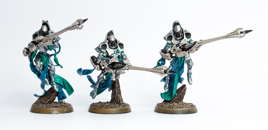 With my Saim-Hann Eldar, I chose to feature the craftworld colours prominen...