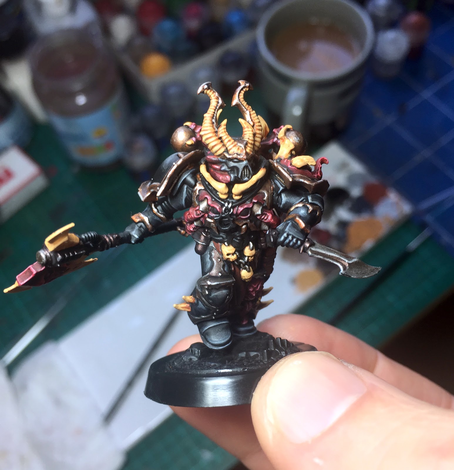 Ejercer cruzar Simpático WIP Chaos Space Marine Aspiring Champion Vrosh Tattersoul » Tale of Painters
