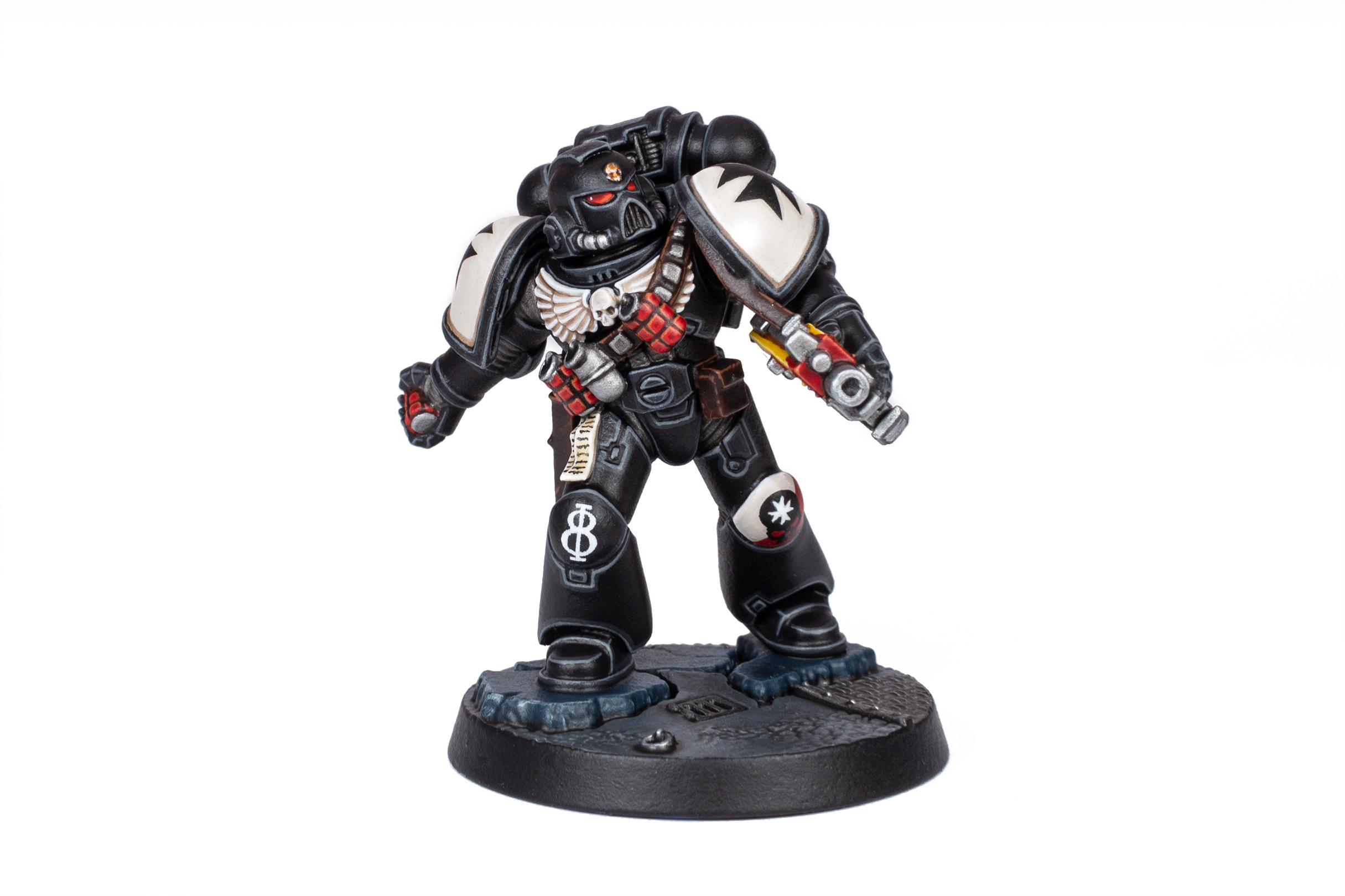 Brother Vanial from the Space Marine Heroes Series 1 painted as a Black Templar