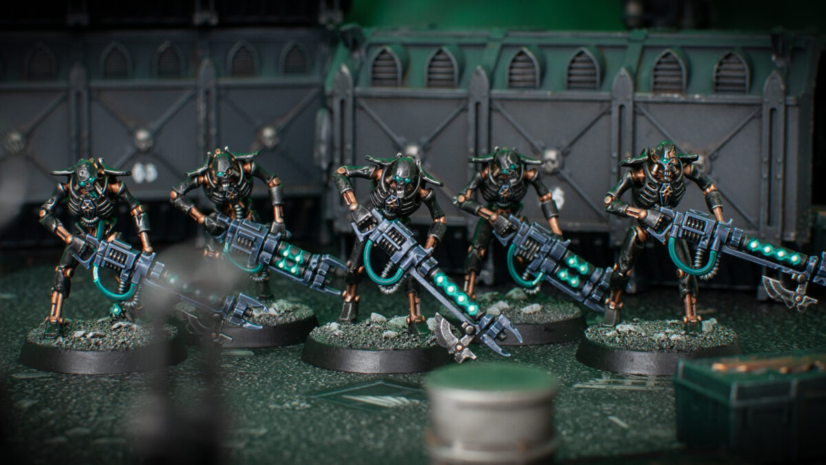 Scenic shot of five Necron Warriors painted by Stahly