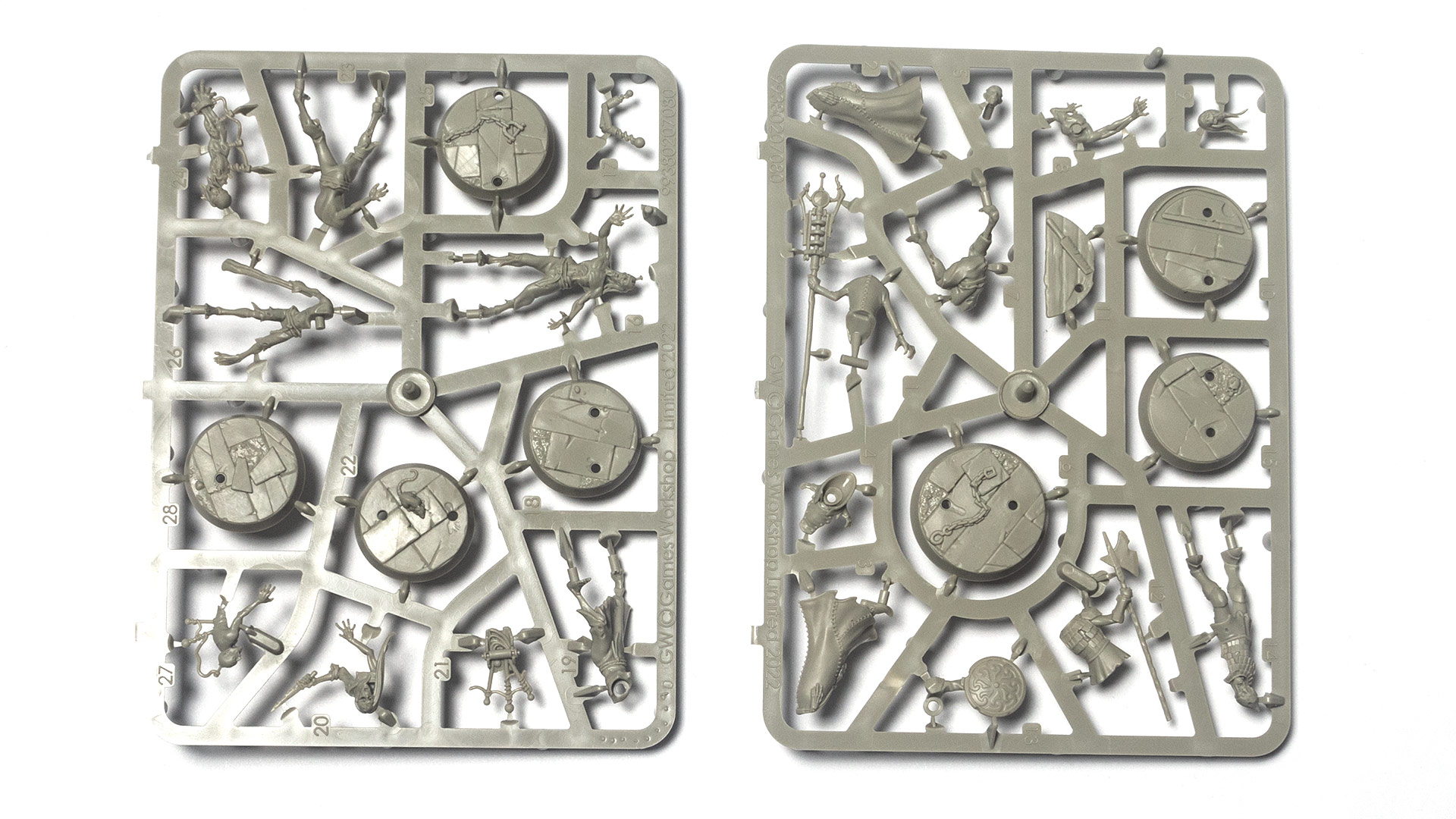 The Exiled Dead Sprues unboxing
