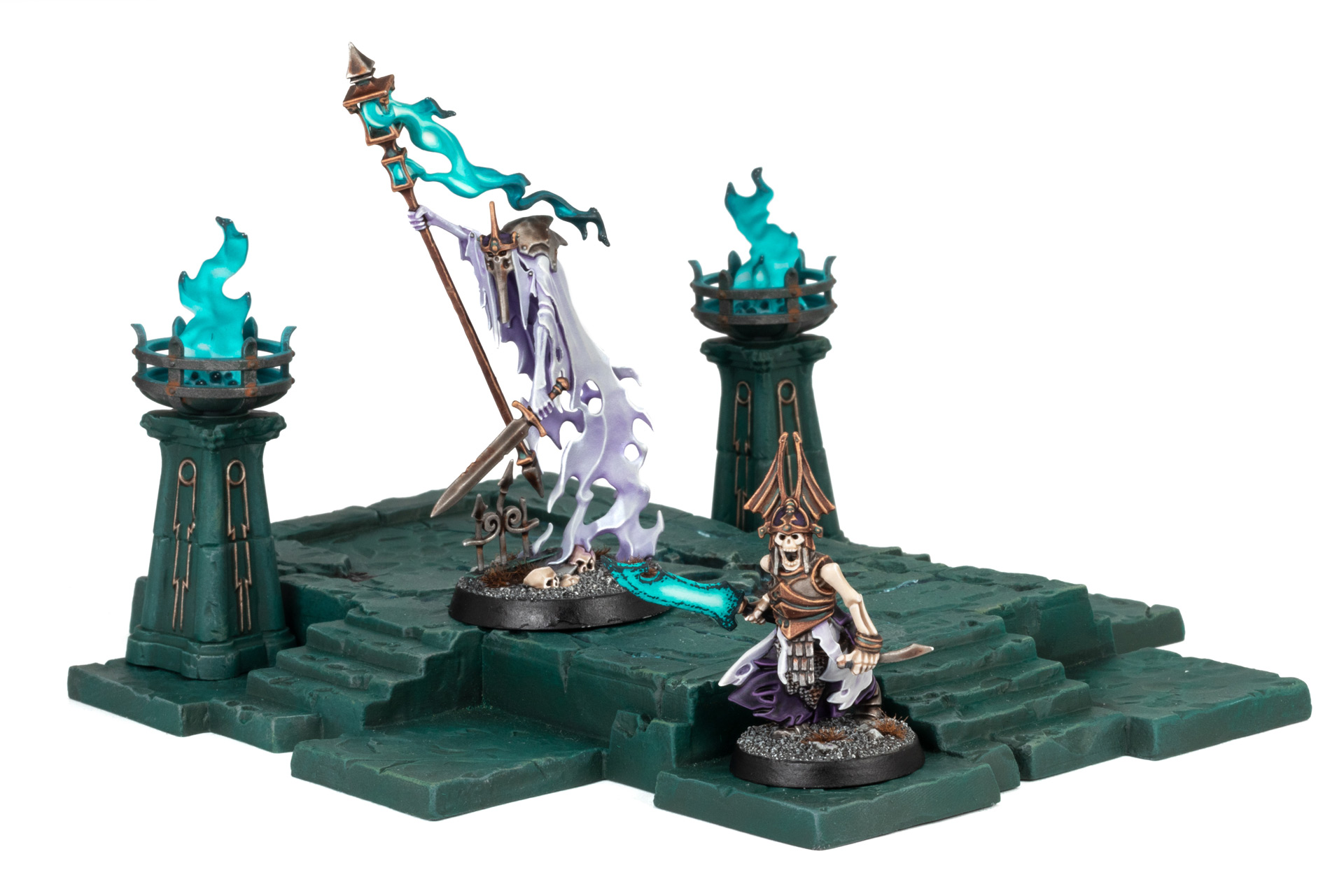 Warhammer Fantasy Arcane Ruins baseplate and braziers with Nighthaunt and Grave Guard