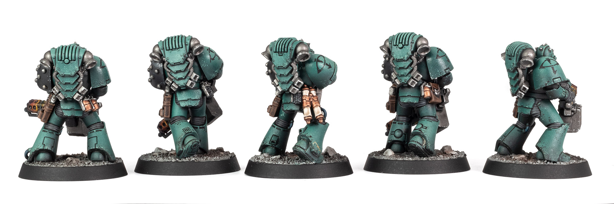 Back view of a Sons of Horus Tactical Support Squad with Rotor Cannons, painted by Stahly