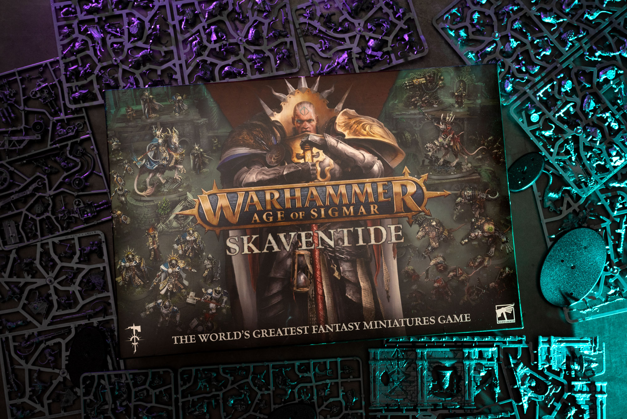 Skaventide box surrounded by model sprues